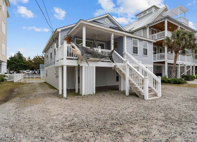 Property at 912 Canal Dr, Carolina Beach, NC 28428, 2 beds, 1 bath