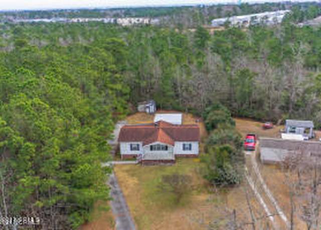 Property at 224 Doe Ridge Rd, Hampstead, NC 28443, 3 beds, 2 baths