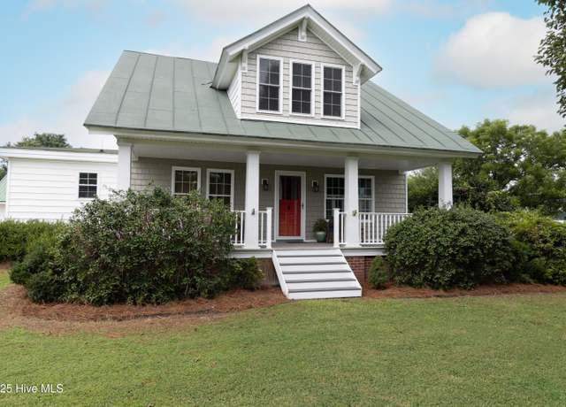 Property at 1219 Virginia Rd, Edenton, NC 27932, 3 beds, 2 baths