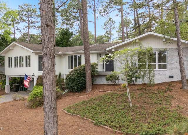 Property at 565 Lake Forest Dr SE, Pinehurst, NC 28374, 3 beds, 3 baths