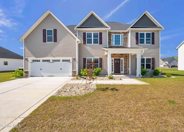 Property at 135 Skidaway Ln, Rocky Point, NC 28457, 4 beds, 2.5 baths