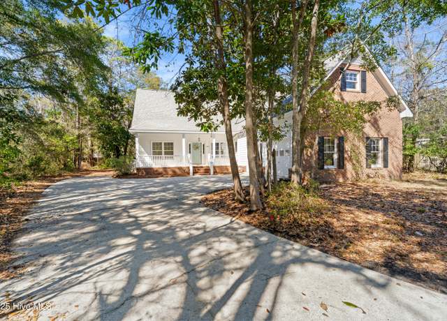 Property at 1021 Big Bay Dr, Wilmington, NC 28412, 4 beds, 3 baths