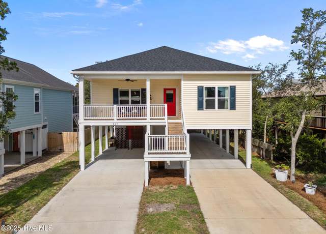 Property at 921 Whitecaps Ln, Carolina Beach, NC 28428, 3 beds, 2 baths