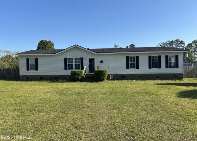 Property at 518 Manley Creek Crk, Kinston, NC 28504, 4 beds, 2 baths