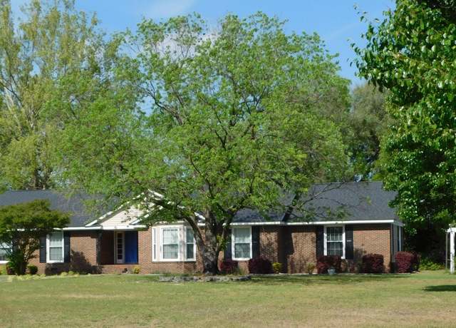 Property at 19160 Sneads Grove Rd, Laurinburg, NC 28352, 5 beds, 4 baths