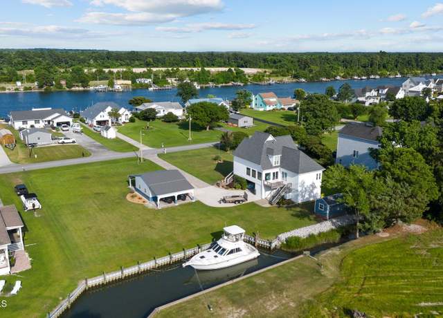 Property at 691 Sea Gate Dr, Newport, NC 28570, 3 beds, 2.5 baths