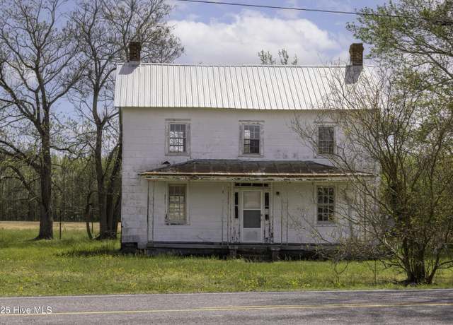 Property at 230 Indian Trail Rd, Edenton, NC 27932, 3 beds, 1 bath