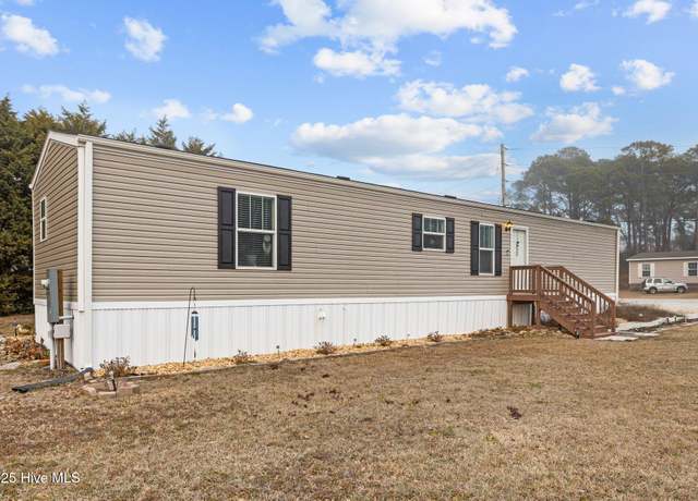Property at 107 Paradise Ln, Newport, NC 28570, 2 beds, 2 baths