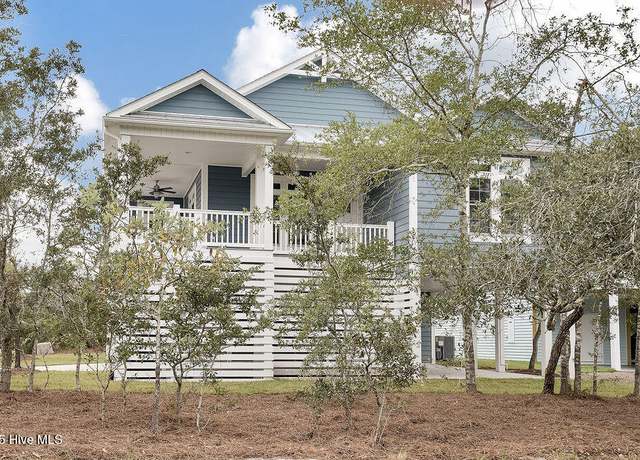 Property at 201 W Yacht Dr, Oak Island, NC 28465, 3 beds, 2.5 baths