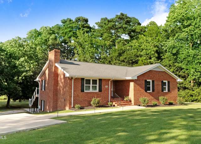 Property at 155 Hillside Dr, Goldsboro, NC 27530, 3 beds, 3 baths