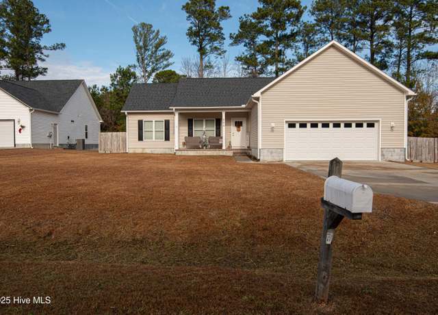 Property at 604 Hobbs Dr, Jacksonville, NC 28540, 3 beds, 2 baths