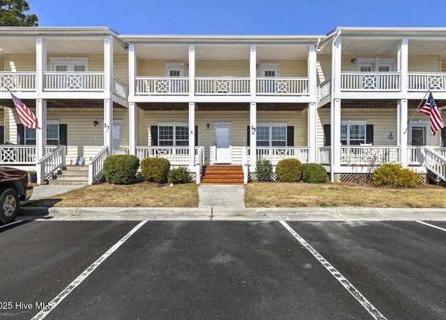 Property at 25 Outrigger Dr, Swansboro, NC 28584, 3 beds, 2.5 baths