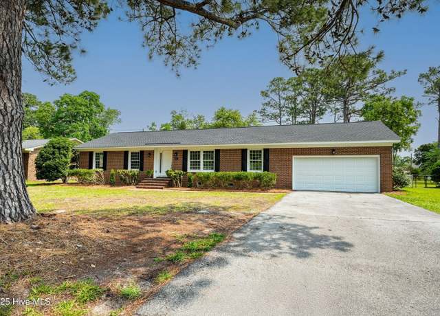 Property at 3825 Canterbury Rd, Wilmington, NC 28403, 3 beds, 2 baths