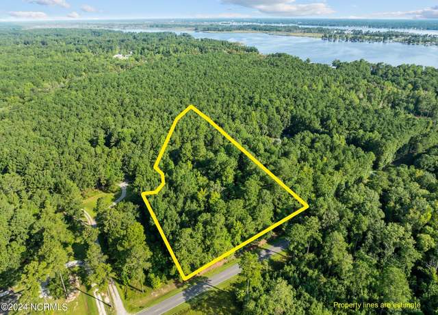 Property at 9 Ags Ave, Chocowinity, NC 27817