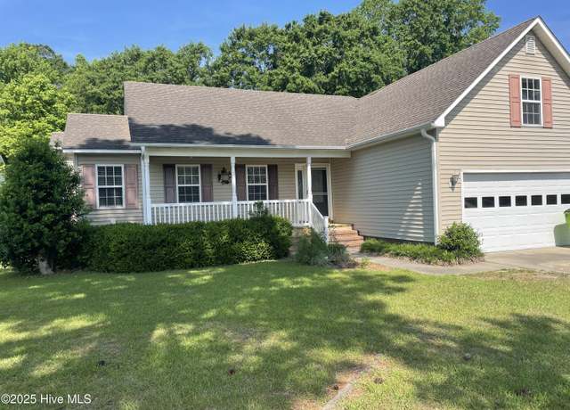 Property at 204 Fishing Creek Dr, New Bern, NC 28562, 4 beds, 3 baths
