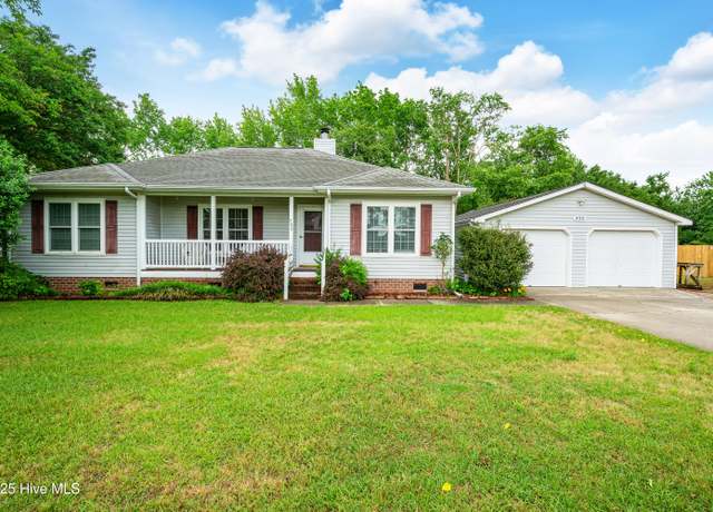 Property at 592 Cliff Ct, Winterville, NC 28590, 3 beds, 2 baths