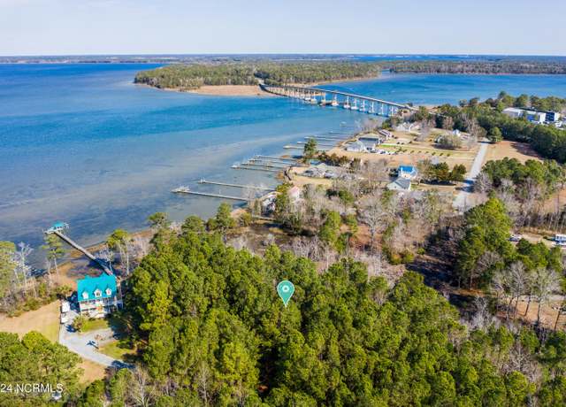 Property at 200 Bayside Dr, Sneads Ferry, NC 28460