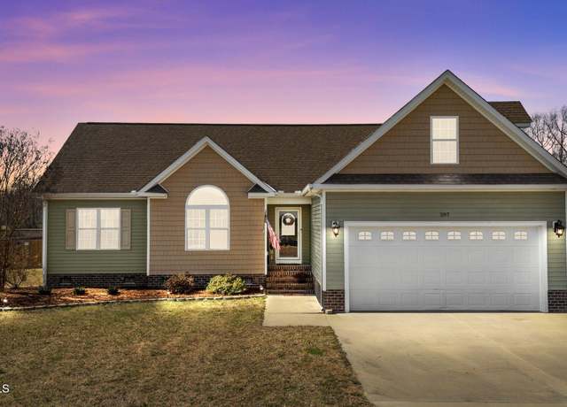 Property at 207 King James Way, Pikeville, NC 27863, 3 beds, 2 baths