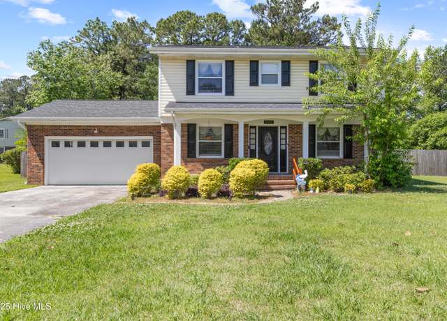 Property at 803 Oakwood Ave, Jacksonville, NC 28546, 4 beds, 2.5 baths