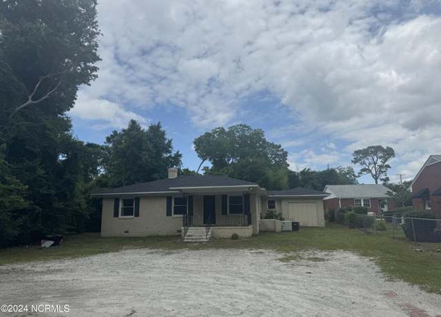 Property at 5105 Wrightsville Ave, Wilmington, NC 28403, 4 beds, 2 baths