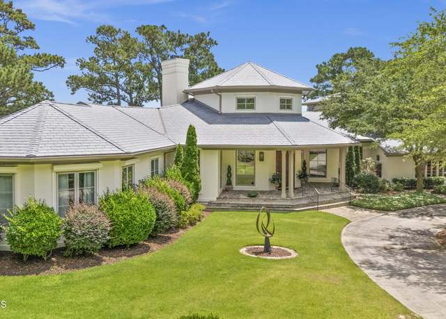 Property at 2233 Masons Point Pl, Wilmington, NC 28405, 4 beds, 4.5 baths