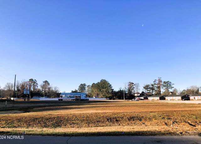 Property at 1906 Piney Green Rd, Jacksonville, NC 28546