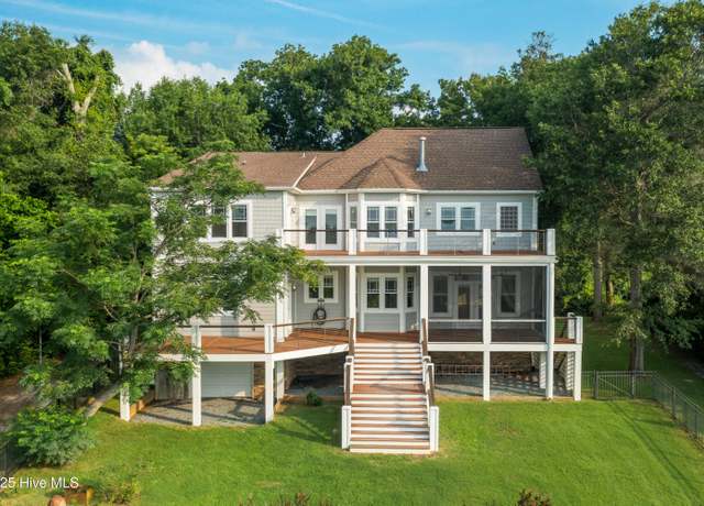Property at 1911 Middle Sound Loop Rd, Wilmington, NC 28411, 4 beds, 3.5 baths