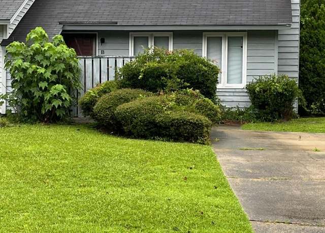 Property at 23 Masters Ct Drive B, New Bern, NC 28562, 2 beds, 1 bath