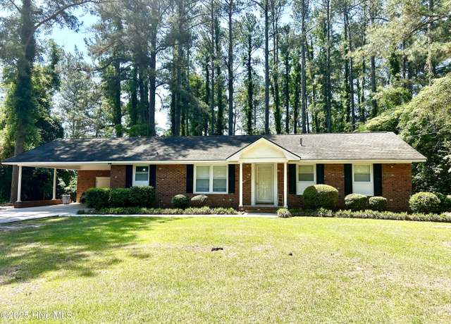 Property at 12800 Debra Dr, Laurinburg, NC 28352, 3 beds, 2 baths