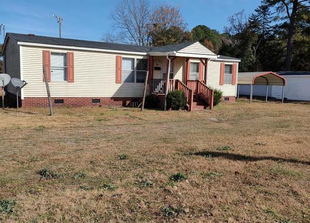 Property at 310 Queen St, La Grange, NC 28551, 3 beds, 2 baths