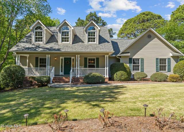 Property at 109 Harwich Ct, West End, NC 27376, 3 beds, 2.5 baths