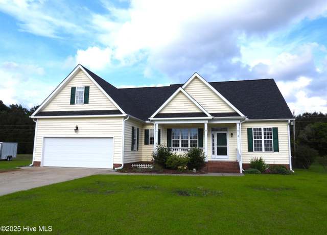 Property at 644 Milton Dr, Winterville, NC 28590, 3 beds, 2 baths