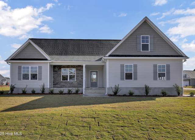 Property at 257 Talbert Dr, Rocky Point, NC 28457, 4 beds, 2 baths