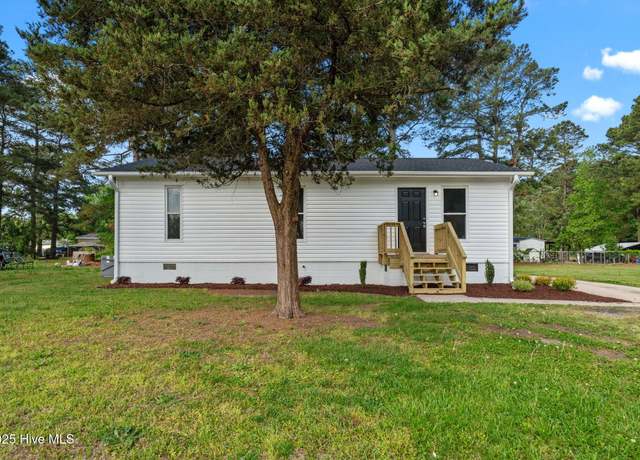 Property at 623 Lincoln Dr, Kenly, NC 27542, 3 beds, 1 bath