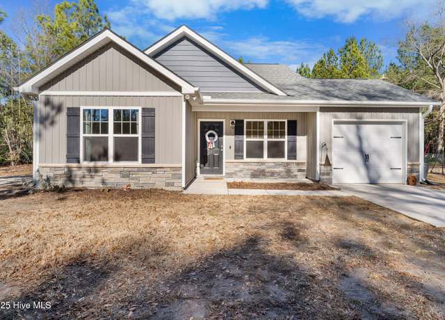 Property at 265 Country Club Dr, Wallace, NC 28466, 3 beds, 2 baths