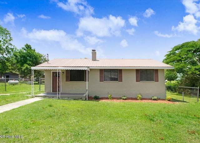 Property at 406 Mercer St, Goldsboro, NC 27530, 3 beds, 1 bath