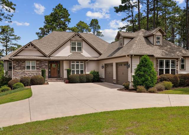 Property at 216 National Dr, Pinehurst, NC 28374, 5 beds, 4.5 baths