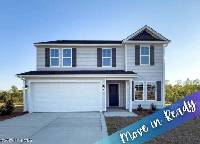 Property at 2137 Purebred Cir, Hope Mills, NC 28348, 4 beds, 2.5 baths