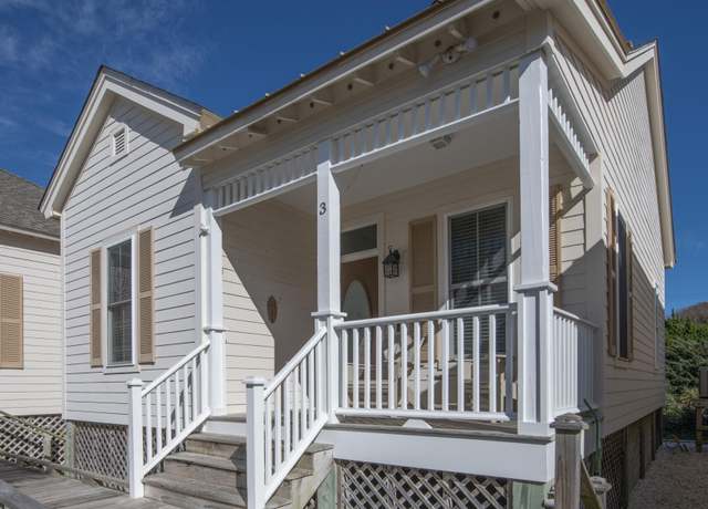 Property at 105 E Atlantic Blvd Unit 3, Atlantic Beach, NC 28512, 2 beds, 3 baths