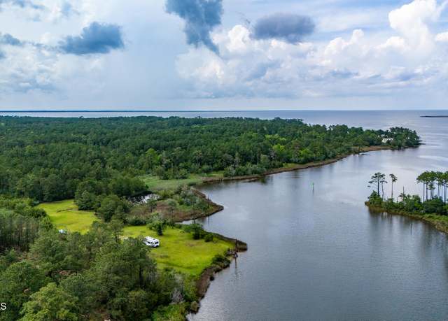 Property at 330 Martin Creek Dr, Beaufort, NC 28516