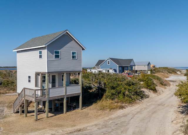 Property at 273 Soundview Dr, Cedar Island, NC 28520, 1 bed, 1.5 baths