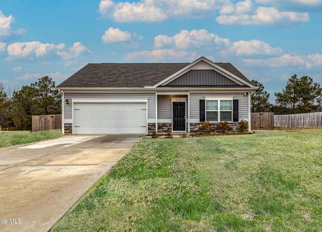 Property at 312 Settlers Pointe Dr, Pikeville, NC 27863, 3 beds, 2 baths