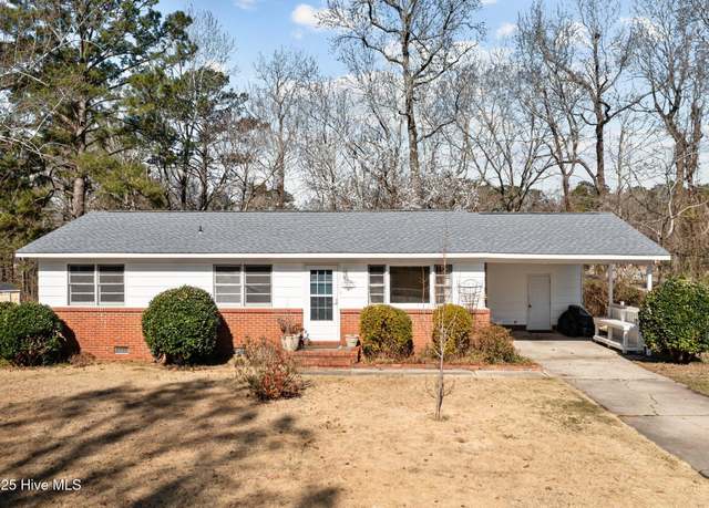 Property at 207 Cardinal Rd, Jacksonville, NC 28546, 3 beds, 1.5 baths
