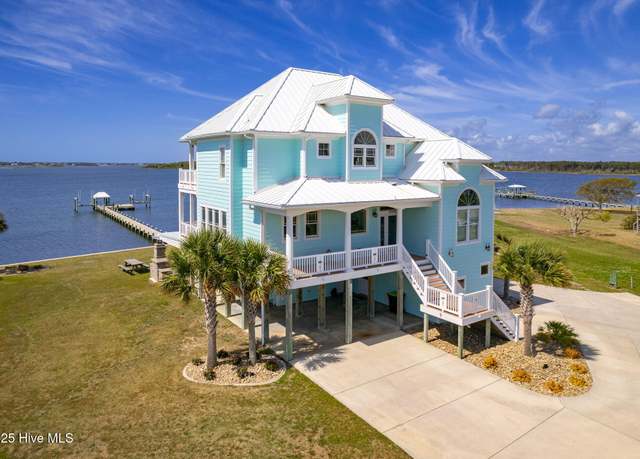 Property at 389 Live Oak Rd, Newport, NC 28570, 3 beds, 3 baths