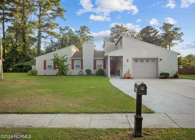 Property at 131 Silver Leaf Dr, Jacksonville, NC 28546, 3 beds, 2 baths