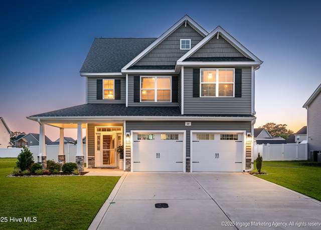 Property at 419 Holly Grove Dr, Winterville, NC 28590, 4 beds, 2.5 baths