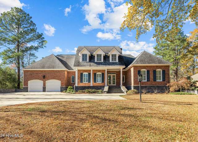 Property at 611 Creekwood Dr, Trent Woods, NC 28562, 4 beds, 3.5 baths
