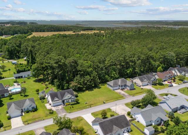 Property at 107 Madison Bay Dr, Beaufort, NC 28516