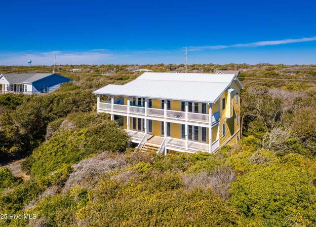 Property at 124 Dogwood Cir, Pine Knoll Shores, NC 28512, 4 beds, 2.5 baths