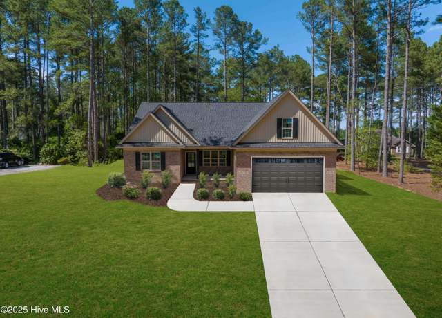 Property at 16661 Forest Fern Ct, Wagram, NC 28396, 3 beds, 2.5 baths